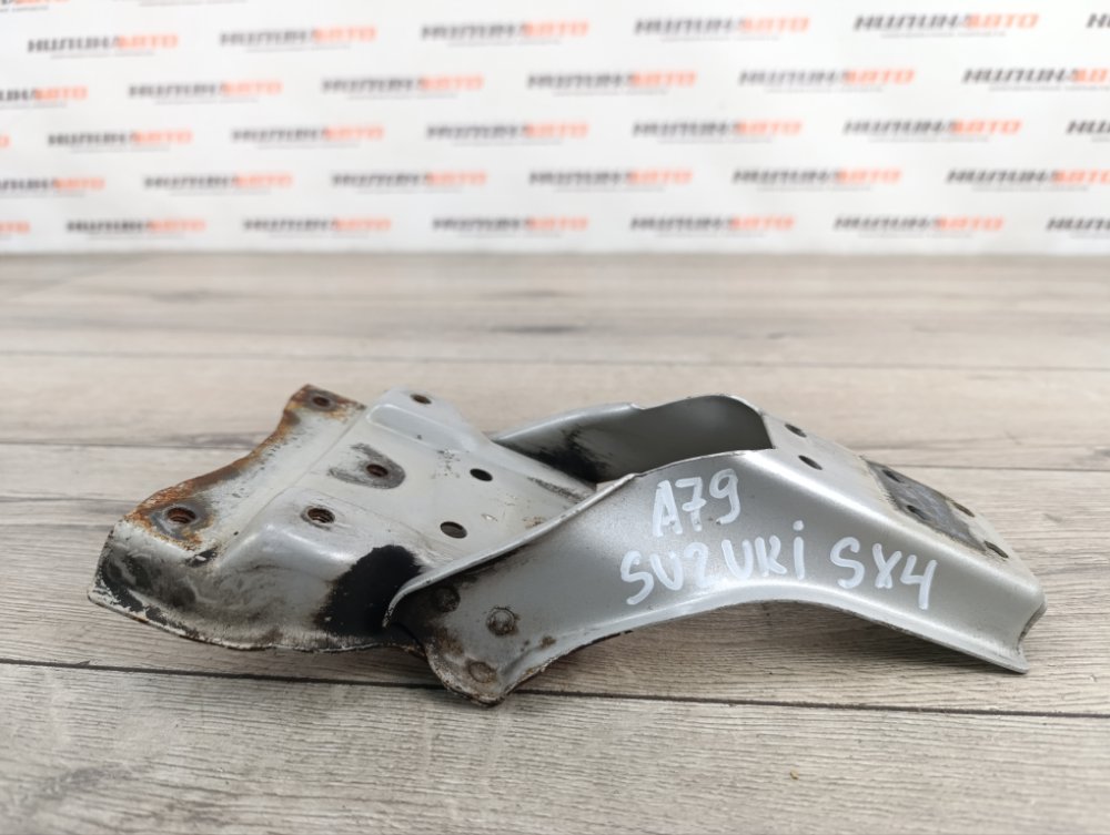 Кронштейн замка капота, 1400 рублей, Москва