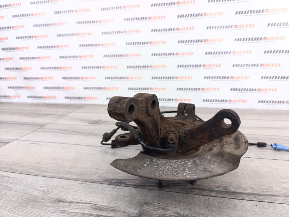 Кулак поворотный, 2000 рублей, Москва