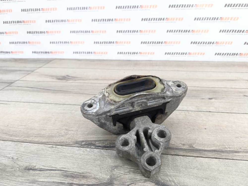 Подушка двигателя, 1000 рублей, Москва