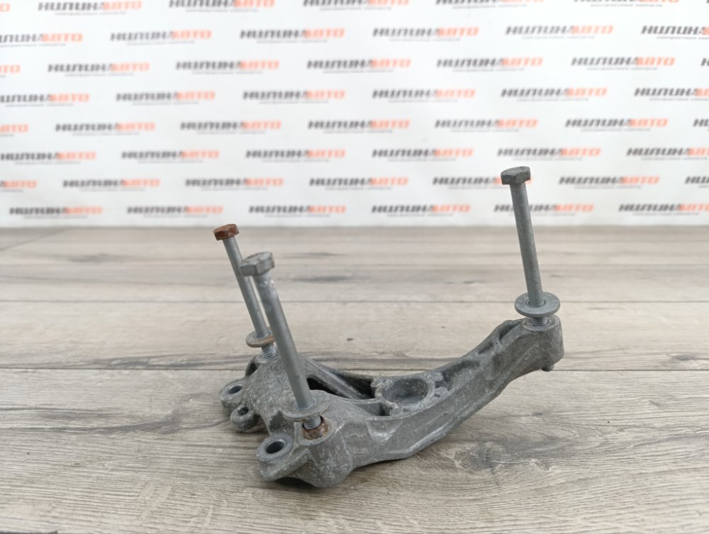 Кронштейн компрессора кондиционера, 500 рублей, Москва