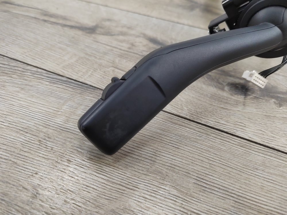 Подрулевой переключатель, 4000 рублей, Москва