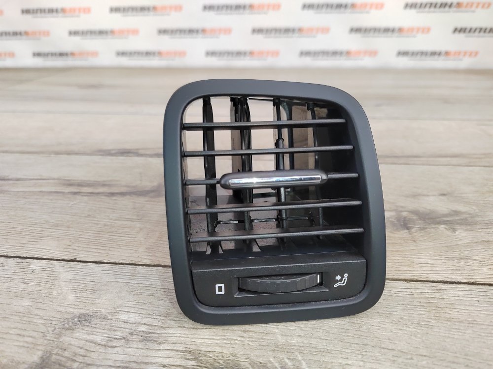 Дефлектор в торпедо, 1000 рублей, Москва