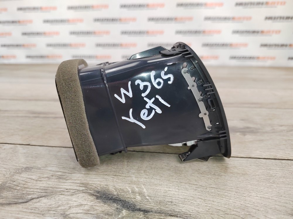 Дефлектор в торпедо, 1000 рублей, Москва