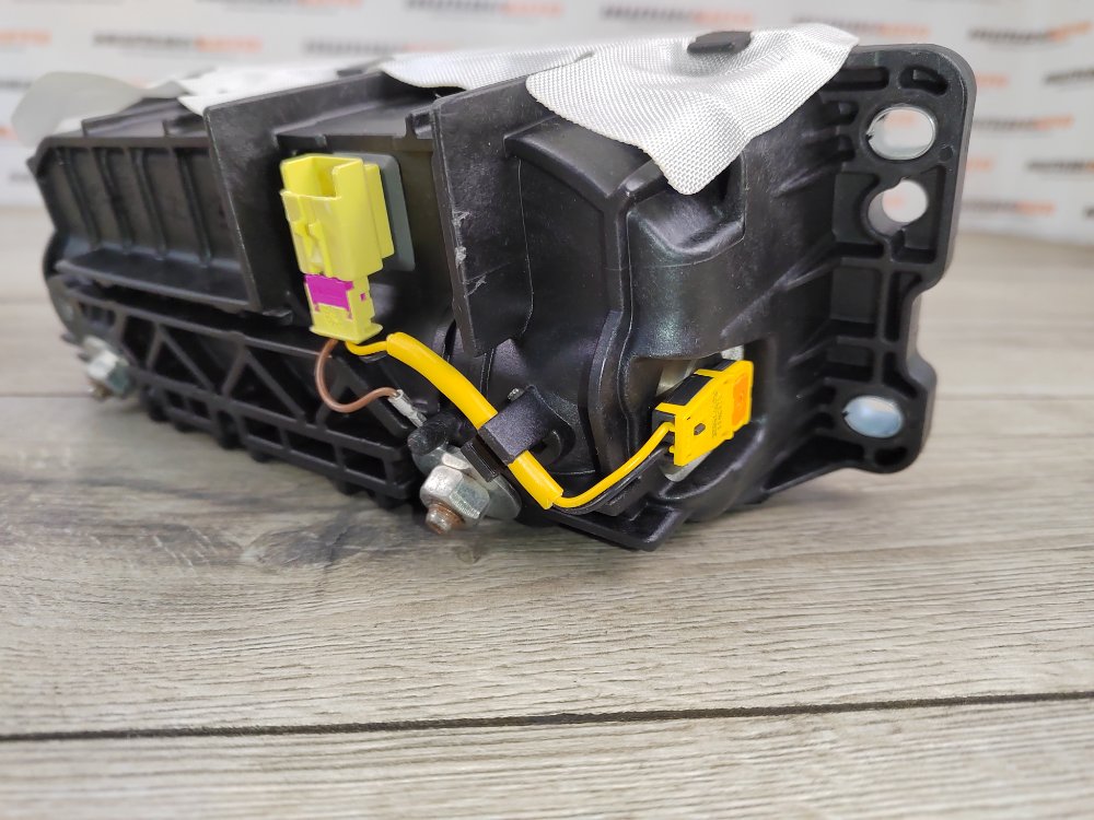 Подушка безопасности в торпедо, 4000 рублей, Москва