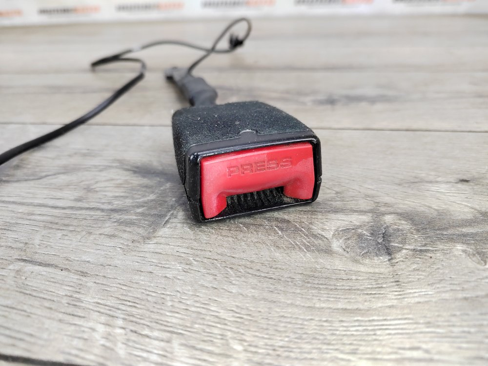 Замок ремня безопасности, 1300 рублей, Москва