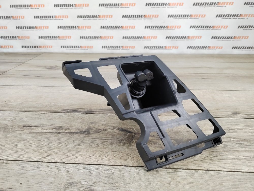 Кронштейн форсунки омывателя фар, 3000 рублей, Москва