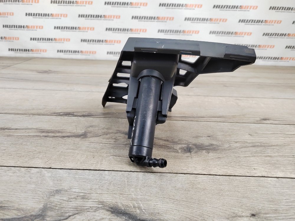 Кронштейн форсунки омывателя фар, 3000 рублей, Москва