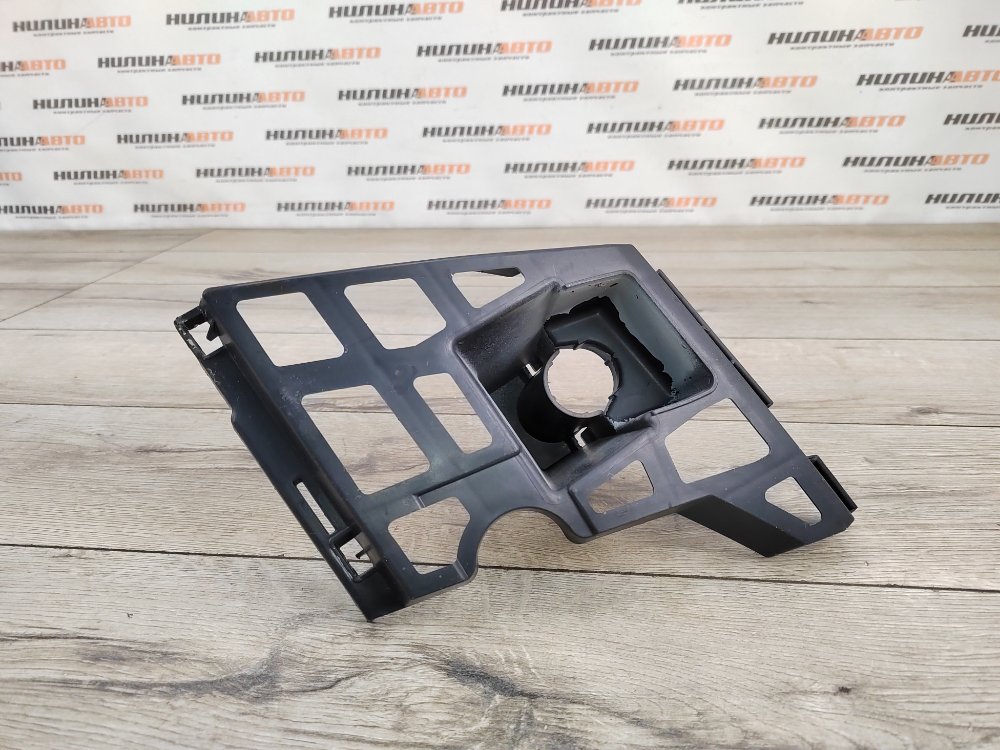 Кронштейн форсунки омывателя фар, 1000 рублей, Москва