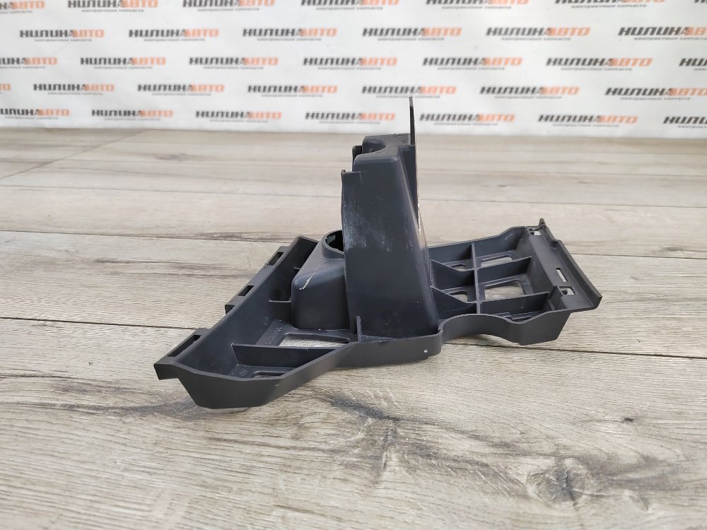 Кронштейн форсунки омывателя фар, 1000 рублей, Москва