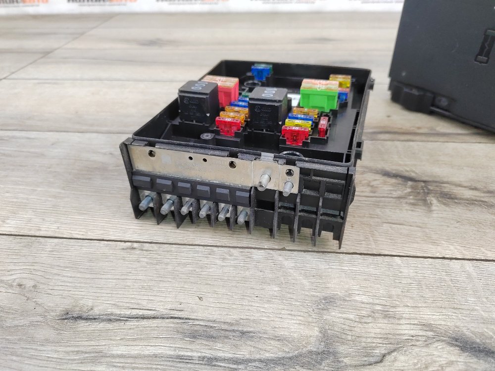 Блок предохранителей под капот, 2500 рублей, Москва