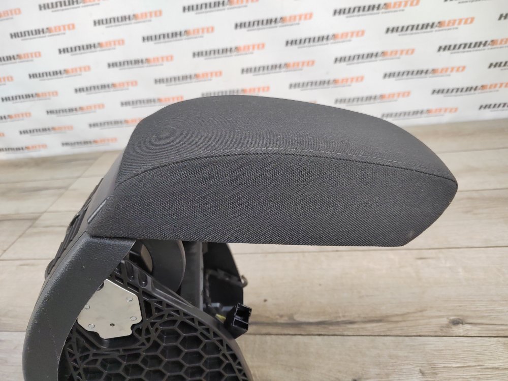 Подлокотник, 5000 рублей, Москва