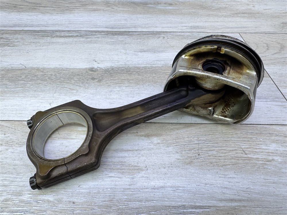 Поршень двигателя, 1500 рублей, Севастополь