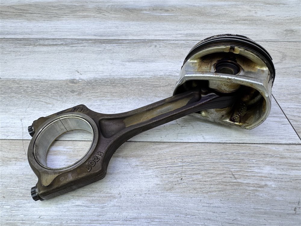 Поршень двигателя, 1500 рублей, Севастополь