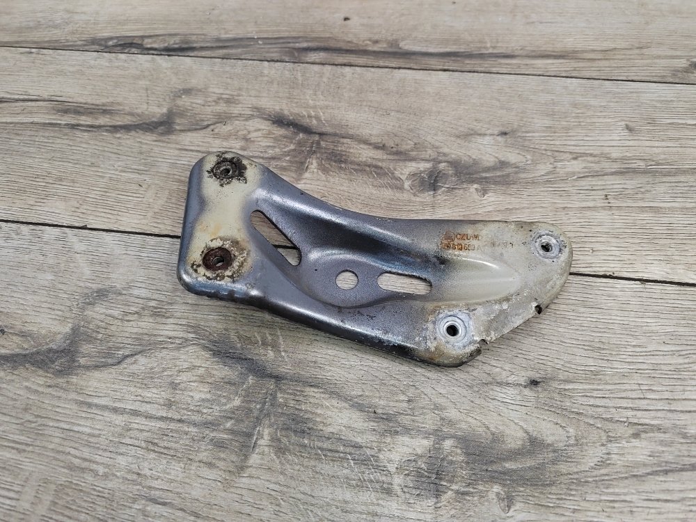 Кронштейн крыла, 1100 рублей, Москва