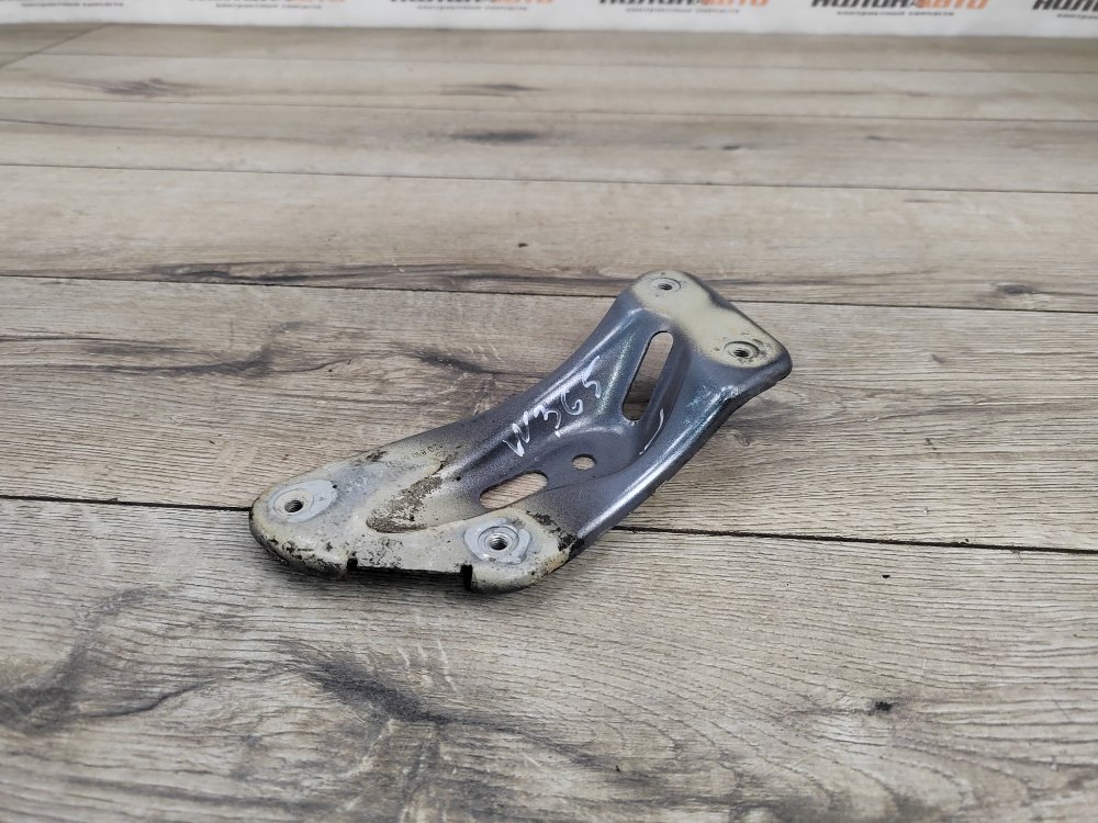 Кронштейн крыла, 2000 рублей, Москва