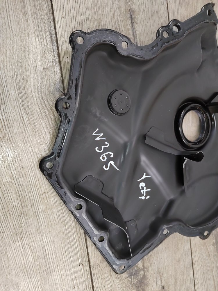 Крышка двигателя, 1500 рублей, Москва