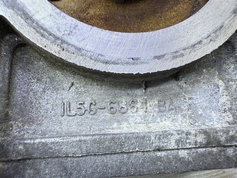 Кронштейн масляного фильтра, 2000 рублей, Севастополь