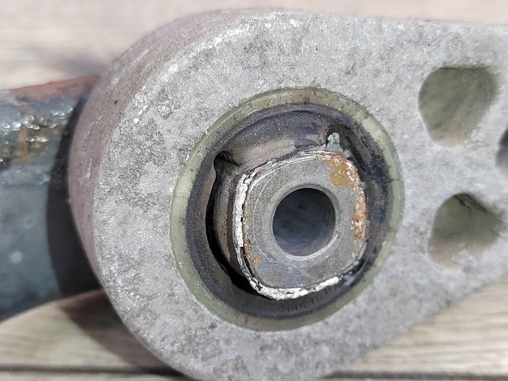 Кронштейн двигателя, 500 рублей, Москва