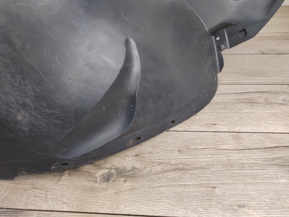 Подкрылок, 5000 рублей, Москва