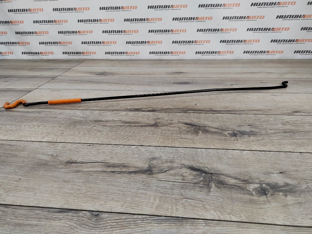 Упор капота, 300 рублей, Москва