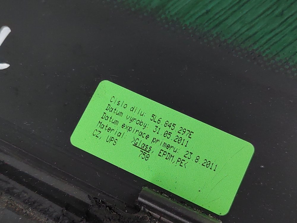 Стекло глухое кузова, 3200 рублей, Москва