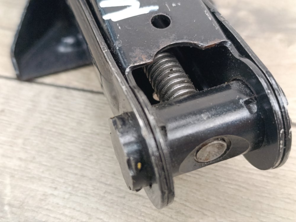 Домкрат, 2000 рублей, Москва