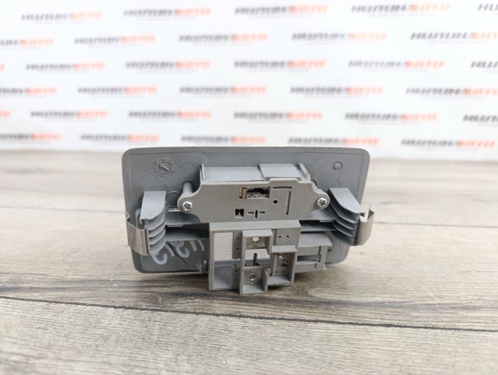 Плафон салона, 500 рублей, Москва