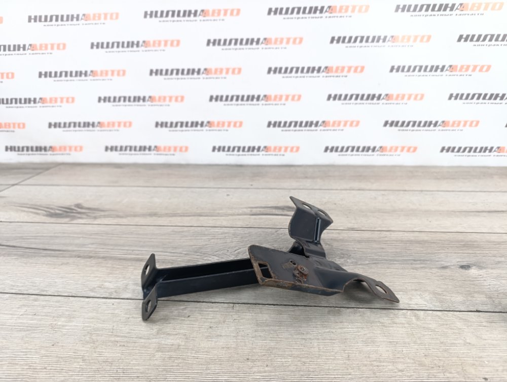 Кронштейн замка капота, 500 рублей, Москва