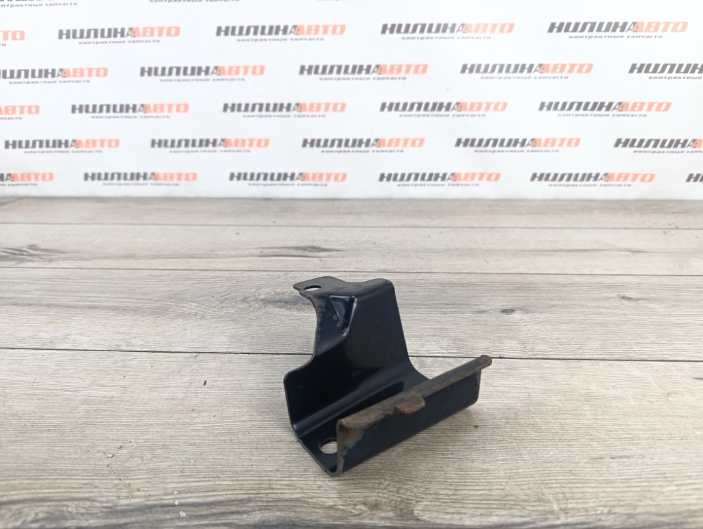 Кронштейн замка капота, 500 рублей, Москва