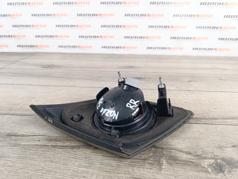 Фонарь в крышку багажника, 500 рублей, Москва