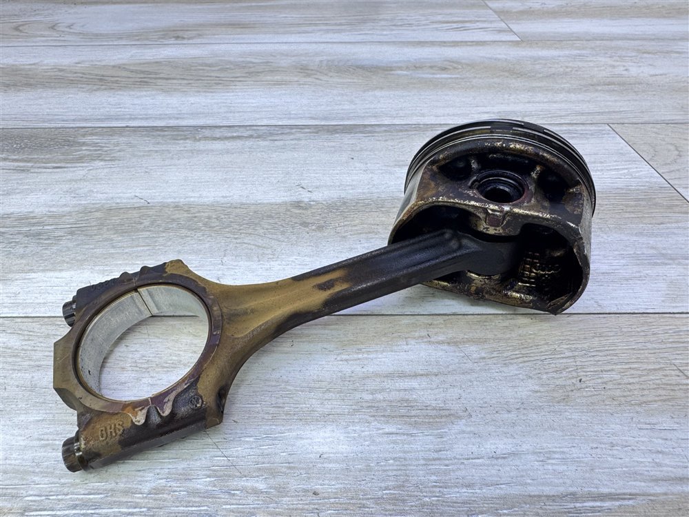 Поршень двигателя, 1500 рублей, Севастополь