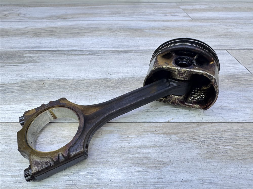 Поршень двигателя, 1500 рублей, Севастополь