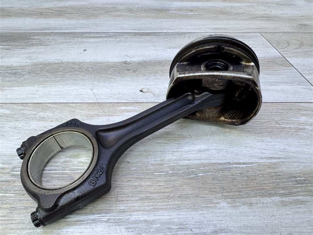 Поршень двигателя, 1500 рублей, Севастополь