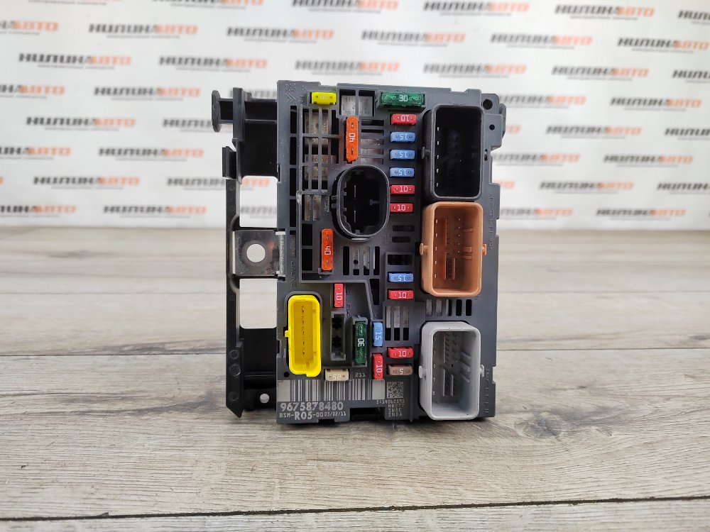 Блок предохранителей под капот, 14000 рублей, Москва