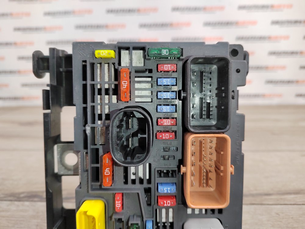 Блок предохранителей под капот, 14000 рублей, Москва