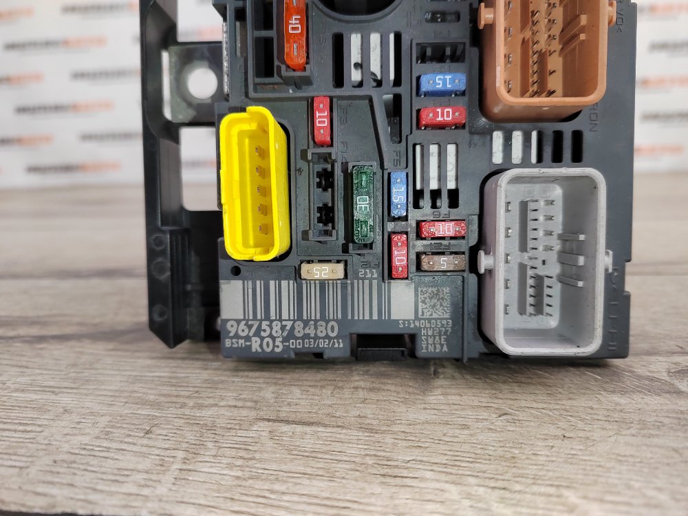 Блок предохранителей под капот, 14000 рублей, Москва