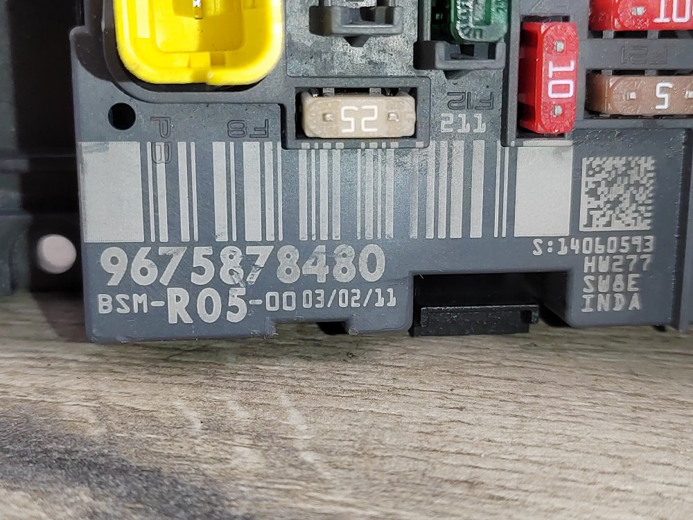 Блок предохранителей под капот, 14000 рублей, Москва