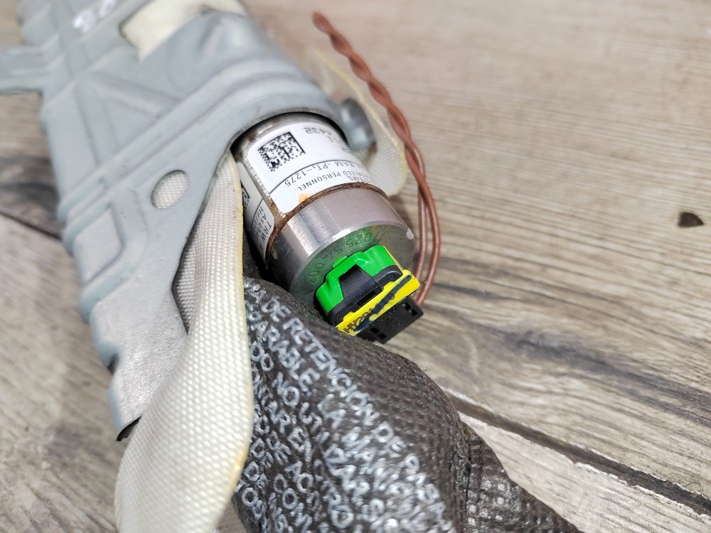 Подушка безопасности боковая, 1200 рублей, Москва