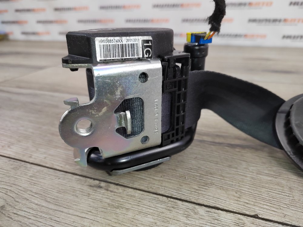 Ремень безопасности, 1800 рублей, Москва