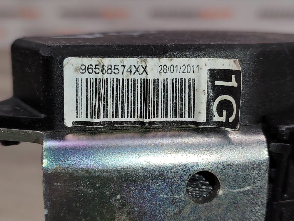 Ремень безопасности, 1800 рублей, Москва