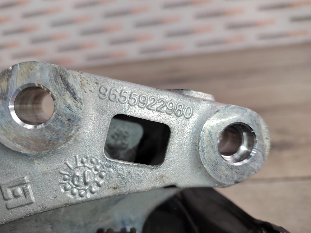 Подушка двигателя, 2600 рублей, Москва