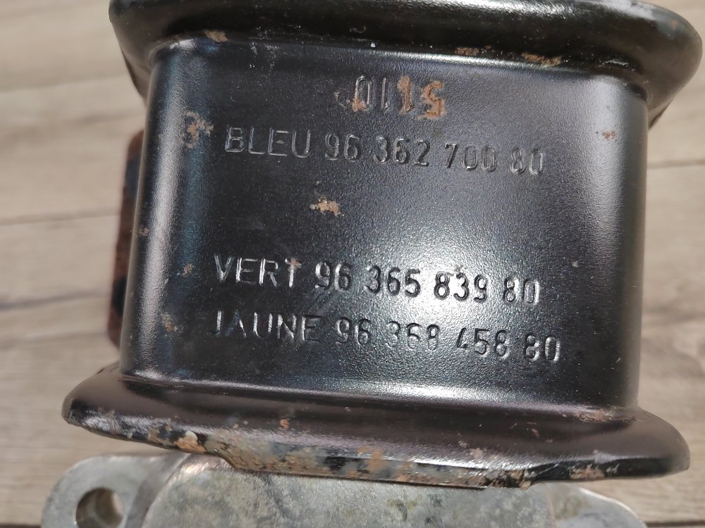 Подушка двигателя, 2600 рублей, Москва