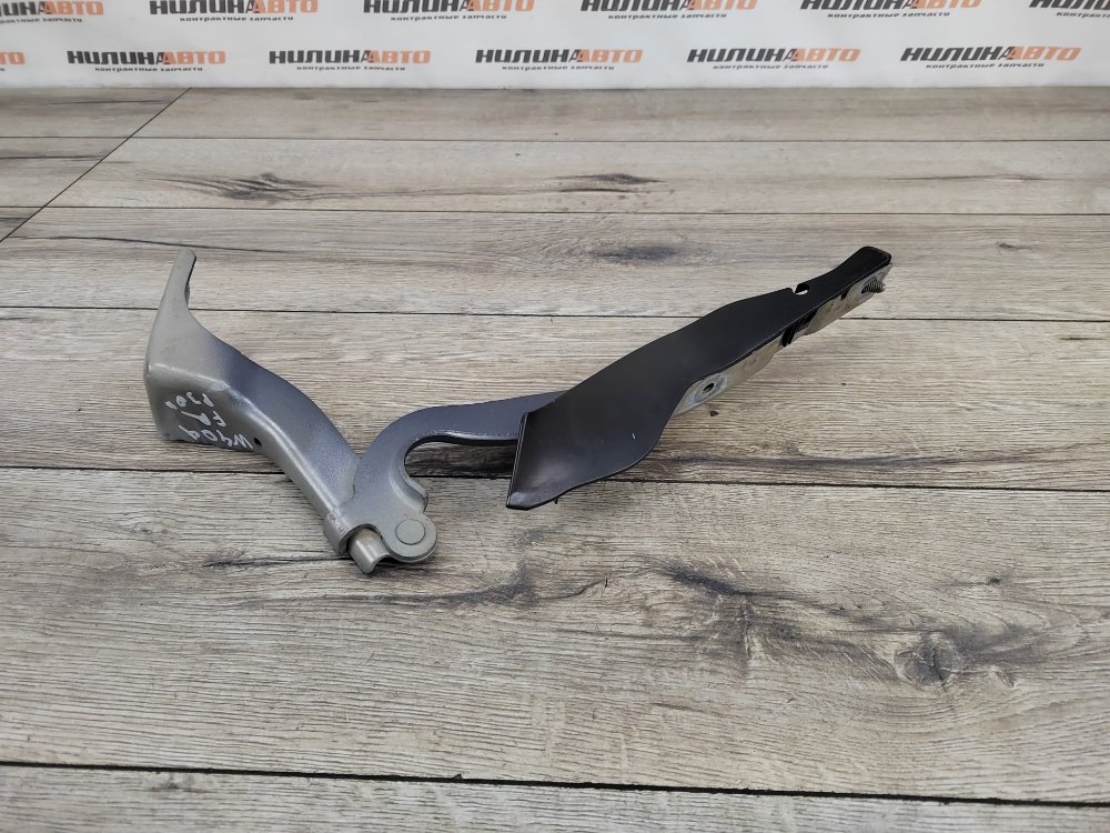 Петля капота, 900 рублей, Москва