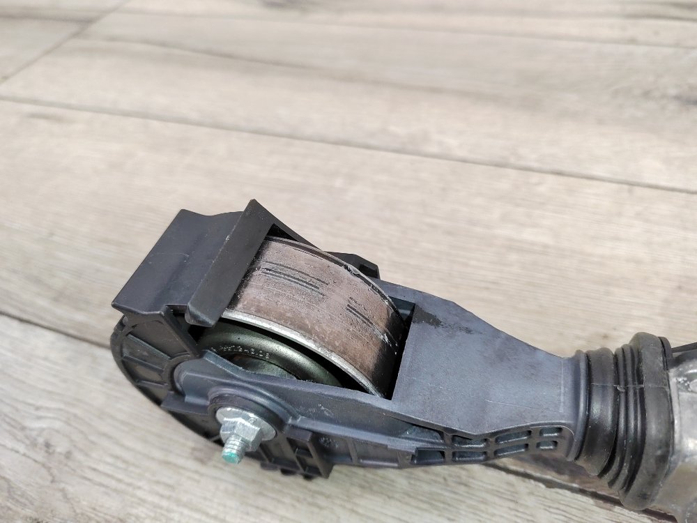 Ролик натяжной, 2700 рублей, Москва