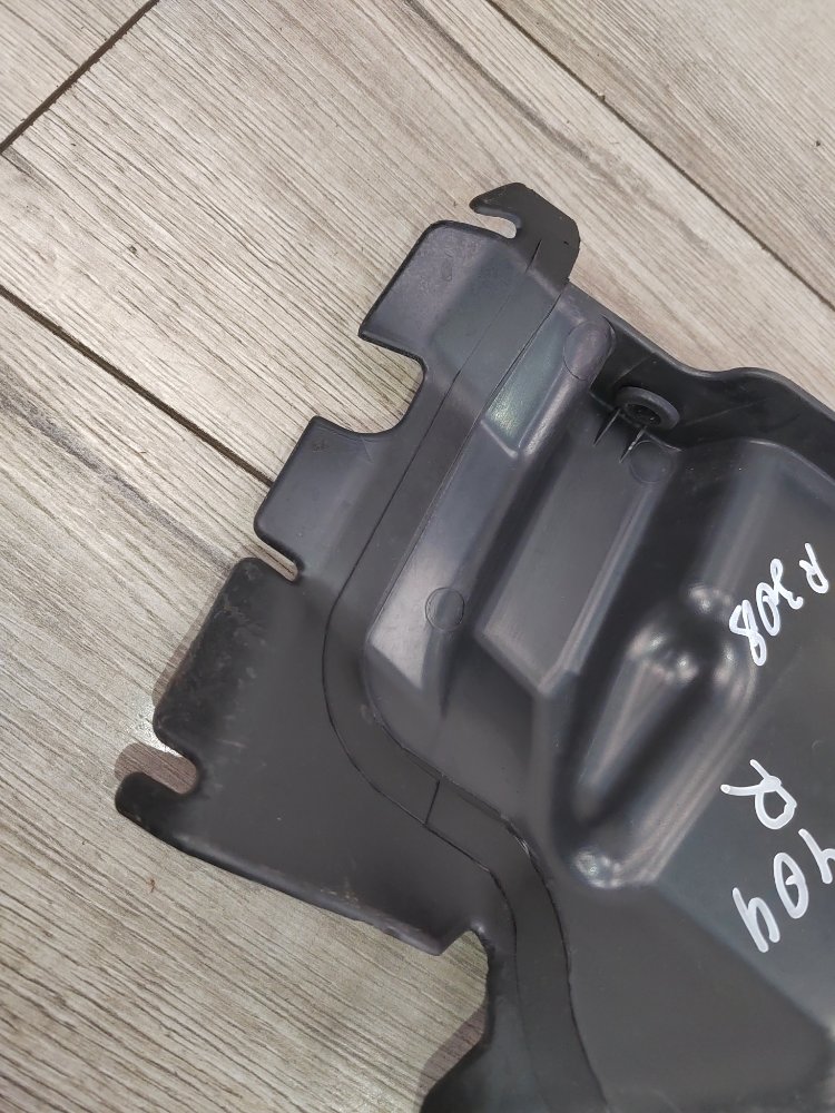 Дефлектор радиатора, 400 рублей, Москва