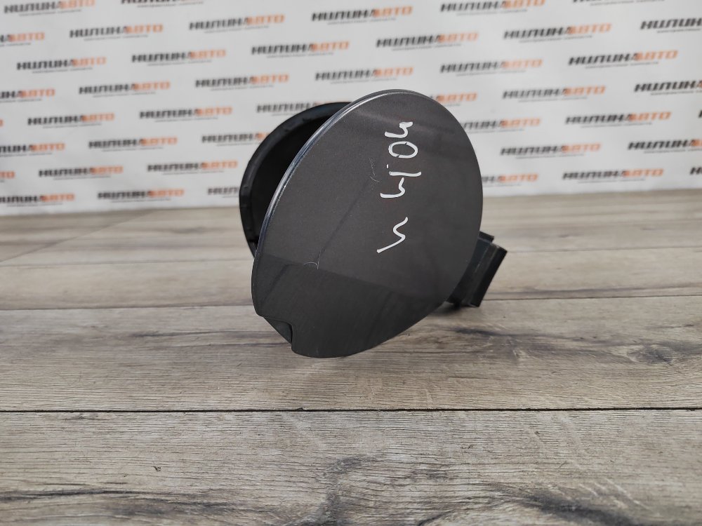 Лючок топливного бака, 500 рублей, Москва