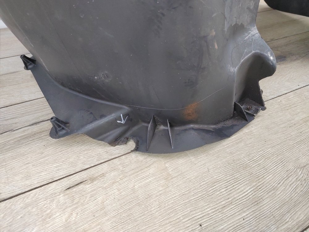 Подкрылок, 1500 рублей, Москва