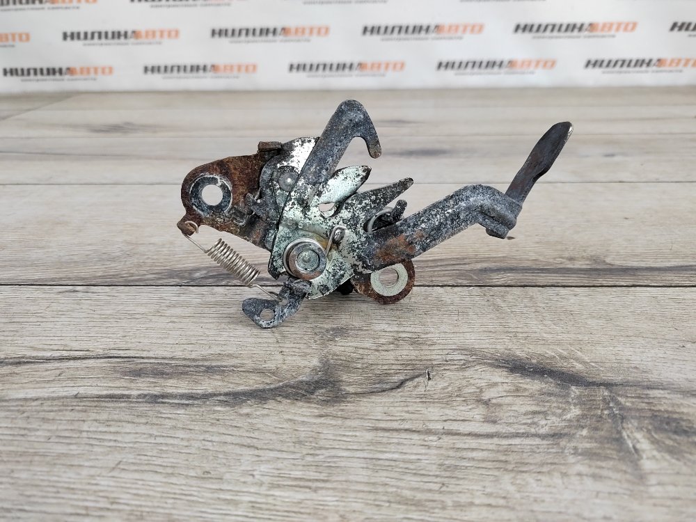 Замок капота, 900 рублей, Москва