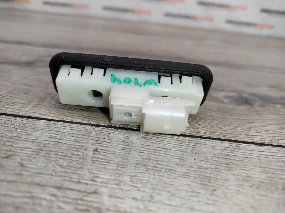 Кнопка открывания багажника, 900 рублей, Москва