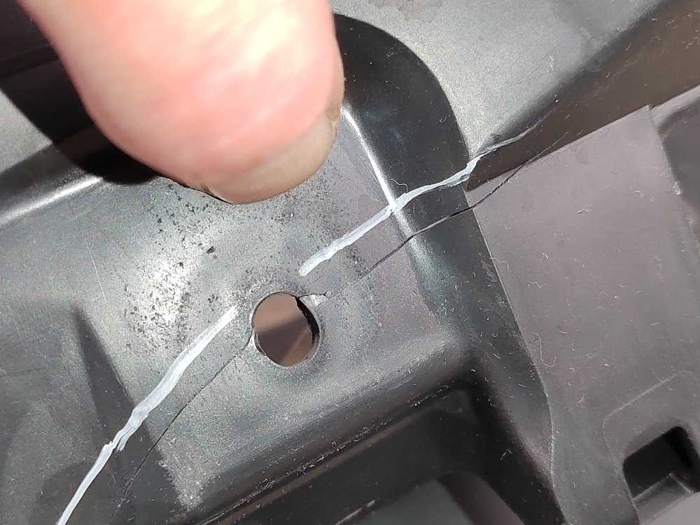 Корпус блока предохранителей, 2500 рублей, Москва